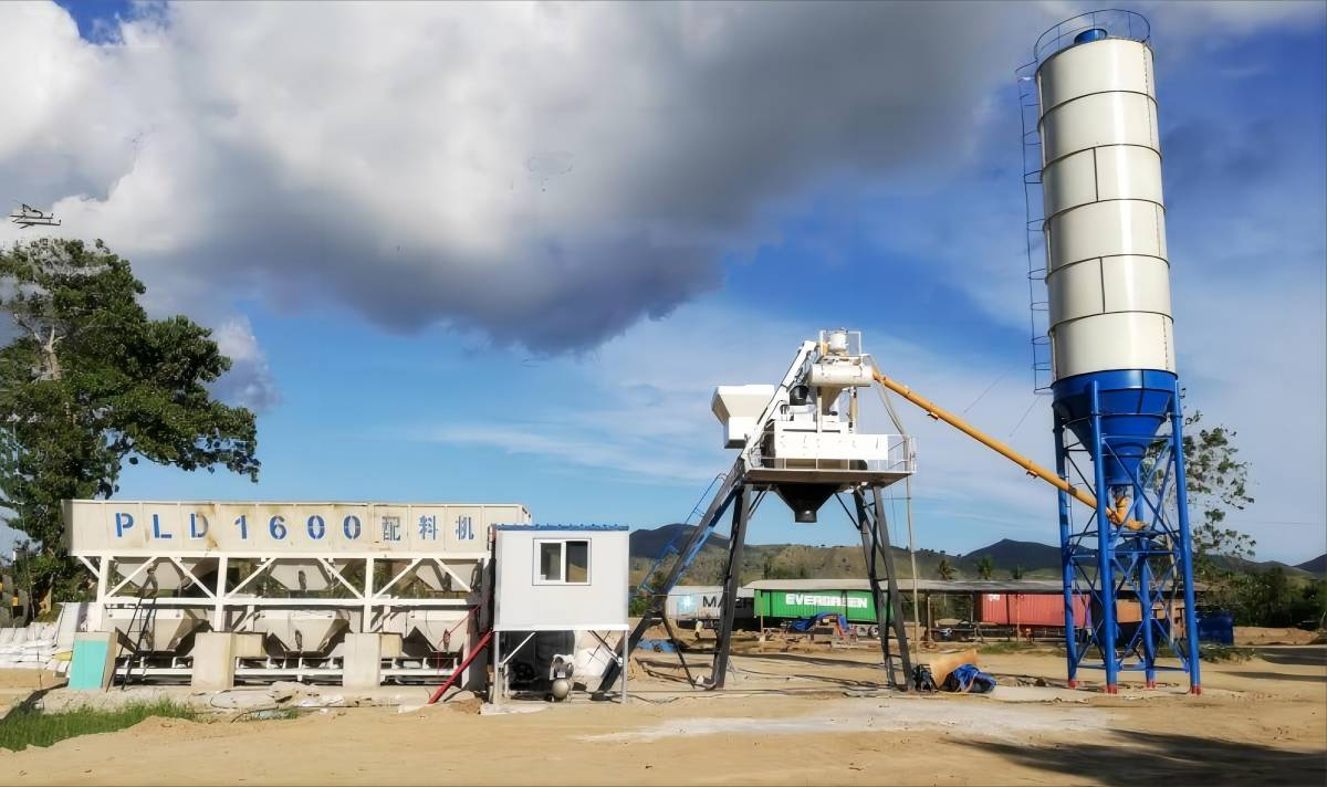 乌兹别克斯坦HZS50混凝土搅拌站